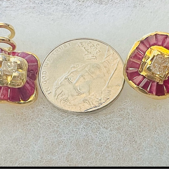 14k Ruby w/ Diamonds Earring/Pendant set - Picture 5 of 6